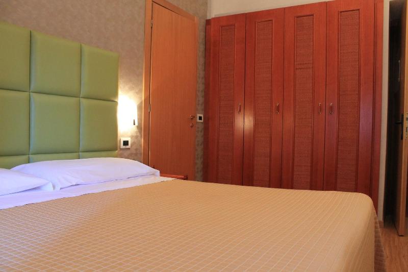 Hotel Kristina - Oda