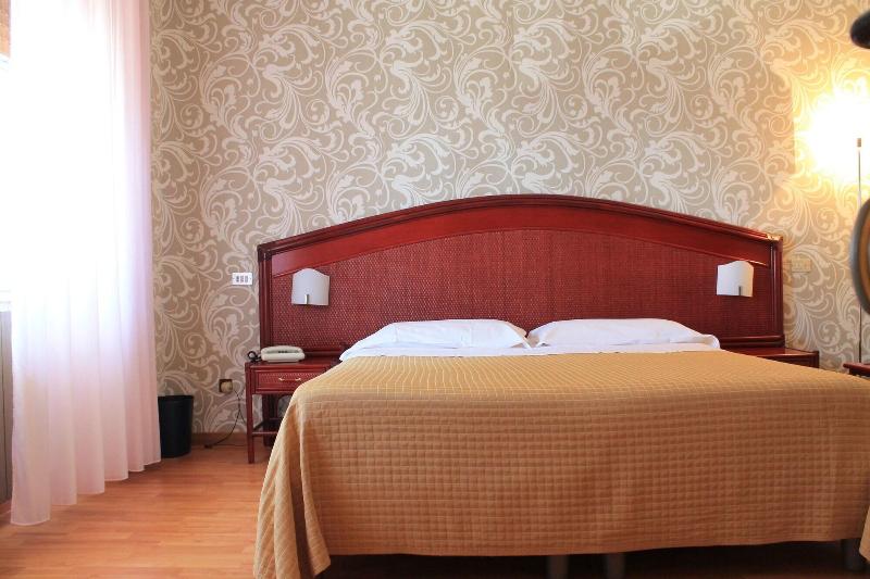 Hotel Kristina - Oda