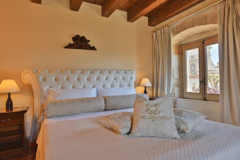 Castello Castriota Scanderbeg Suites De Charme - Genel