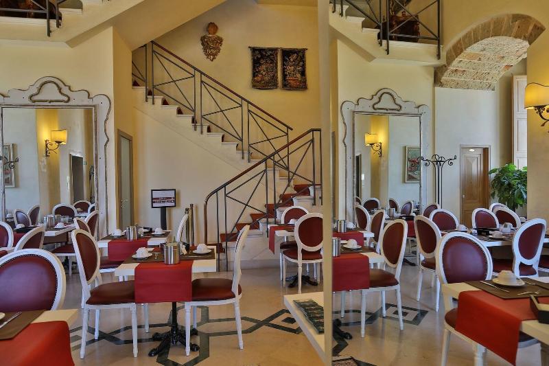 Castello Castriota Scanderbeg Suites De Charme - Restoran