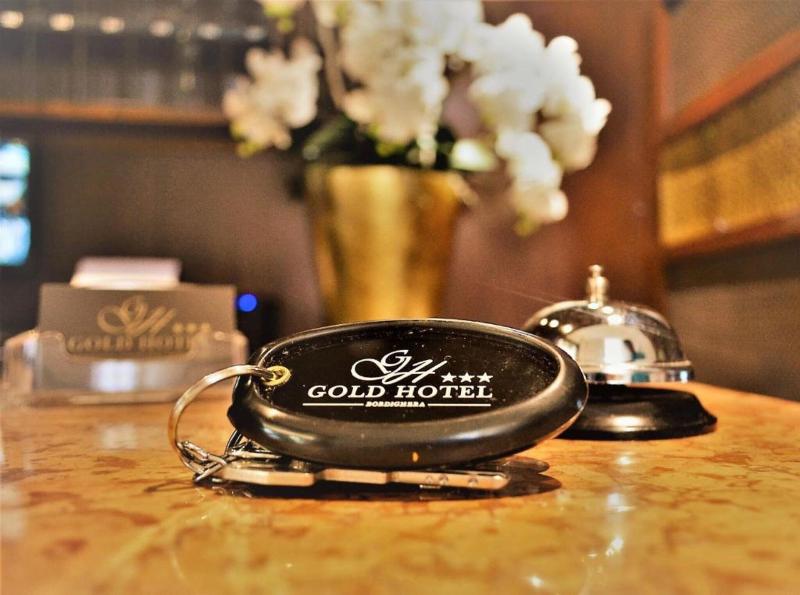 Gold Hotel - Lobi