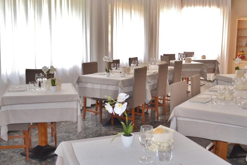 Gold Hotel - Restoran