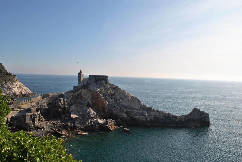 Santuario Nostra Signora di Soviore -  Casa per Fe - Genel