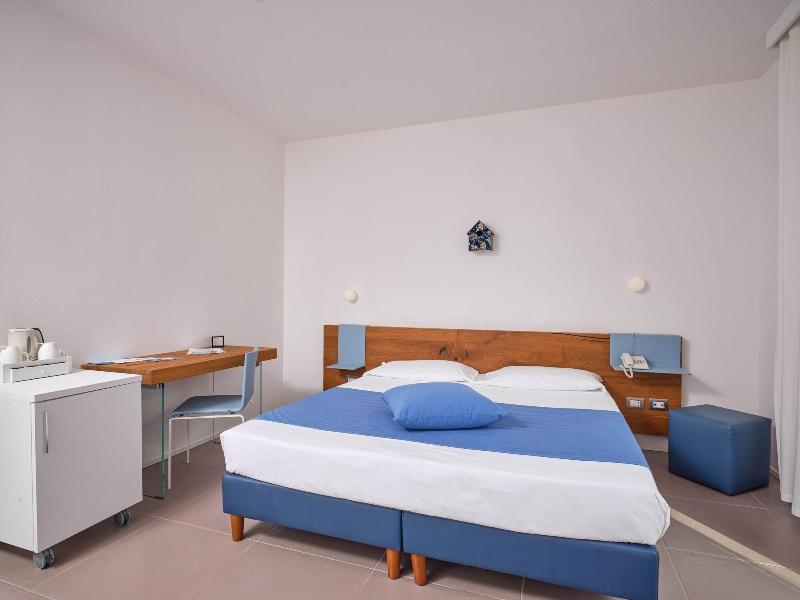 Residence Hotel Porto San Paolo - Oda