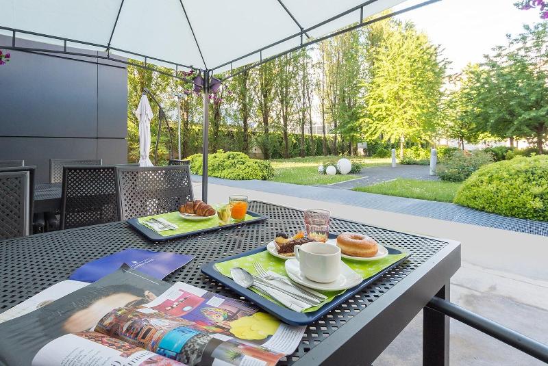 Camplus Guest Turro - Casa per Ferie - Restoran