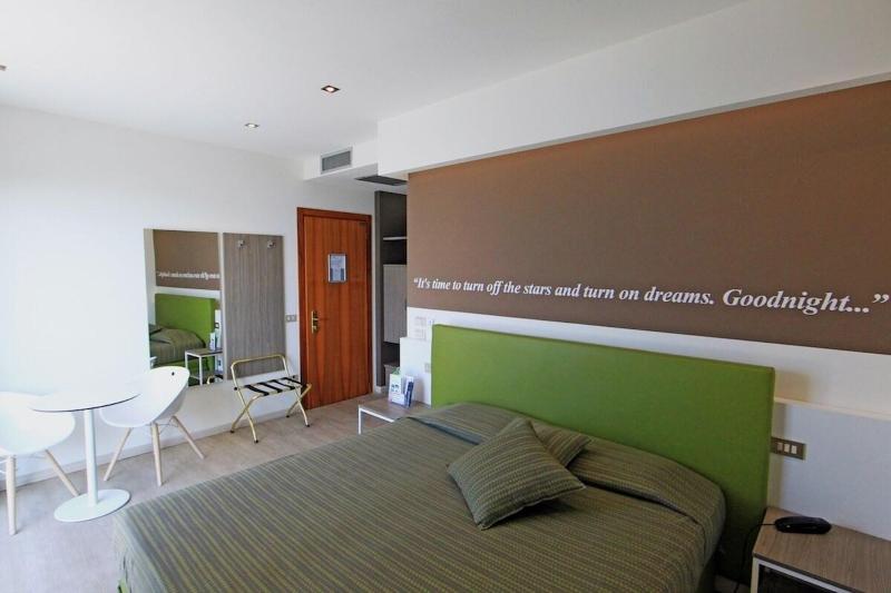 Hotel Ideal - Oda