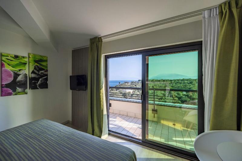 Hotel Ideal - Oda