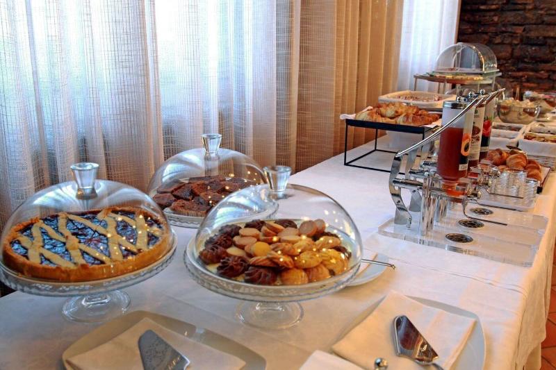 Hotel Ideal - Restoran