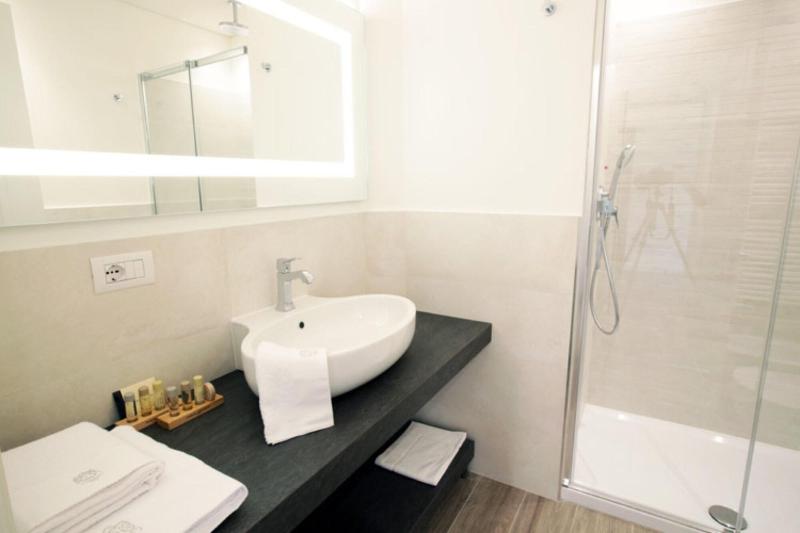 Villa Liberty - Lake Como Rooms & SPA - Oda