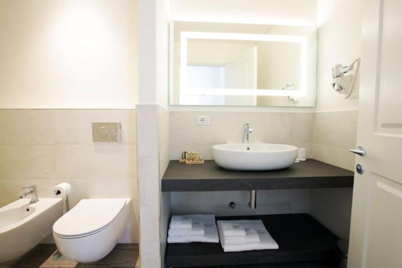 Villa Liberty - Lake Como Rooms & SPA - Oda