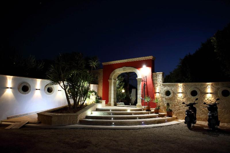Resort Costa House - Genel