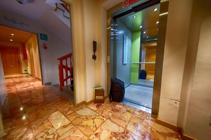 Meuble Cima Bianca Garni - Lobi