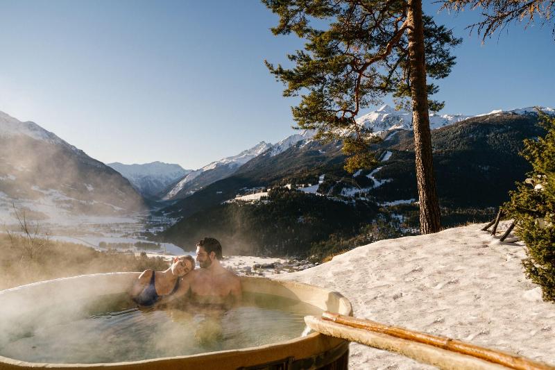 Qc Terme Hotel Bagni Vecchi - Havuz