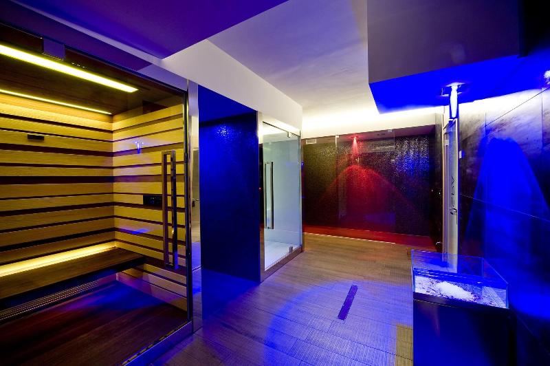 Viola Mhotel - Aktivite