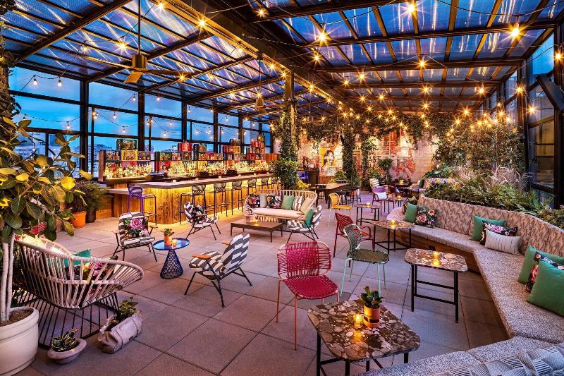 Moxy Nyc East Village - Bar