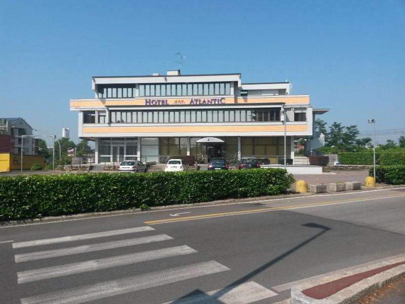 Hotel Atlantic Meublè - Genel