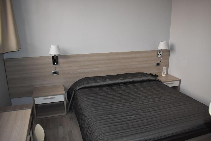 Hotel Atlantic Meublè - Oda