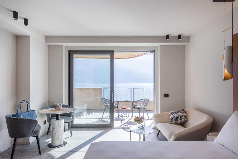 EALA My Lakeside Dream - Adults Friendly - Oda