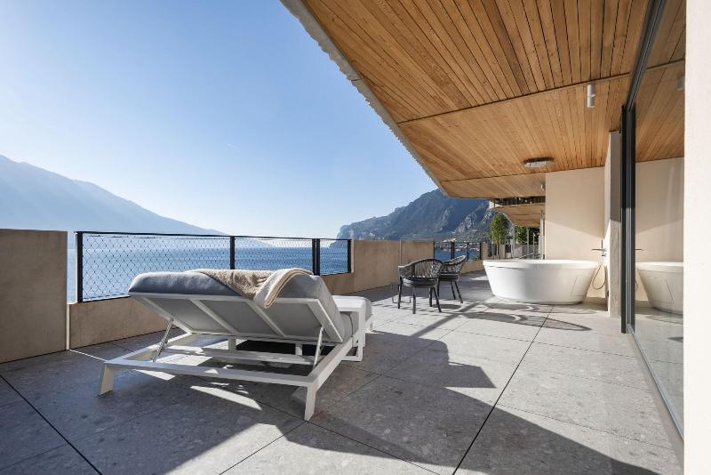 EALA My Lakeside Dream - Adults Friendly - Teras