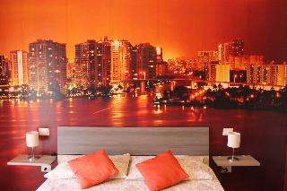 Around The World otel fotoğrafı