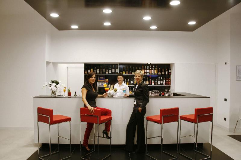 Euro Hotel Residence - Bar