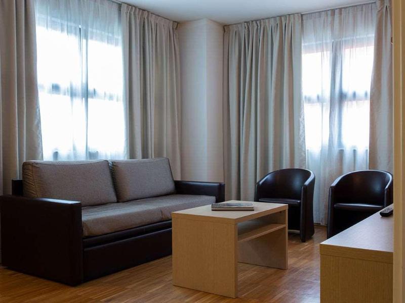 Euro Hotel Residence - Oda
