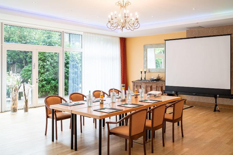 Waldhotel Tannenhäuschen - Toplantı