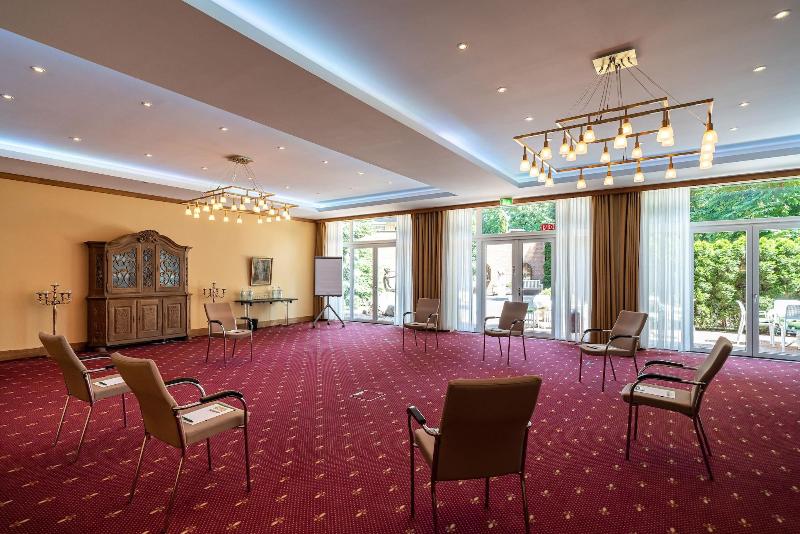 Waldhotel Tannenhäuschen - Toplantı