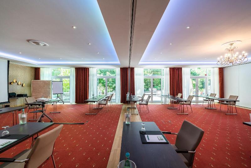 Waldhotel Tannenhäuschen - Toplantı