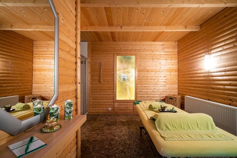 Waldhotel Tannenhäuschen - Aktivite
