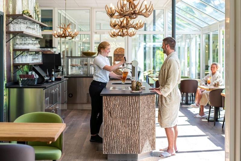 Waldhotel Tannenhäuschen - Restoran