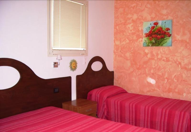 Vistamare Bed And Breakfast - Oda