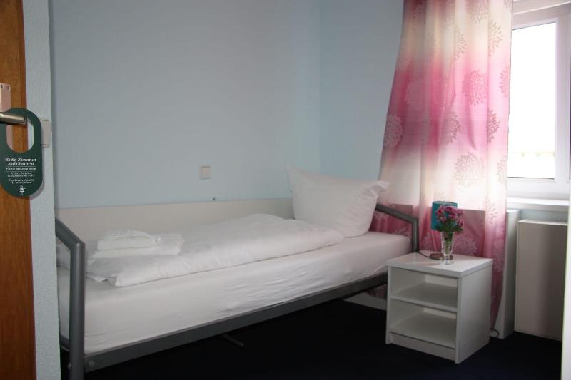 Hotel Am Fluss - Oda