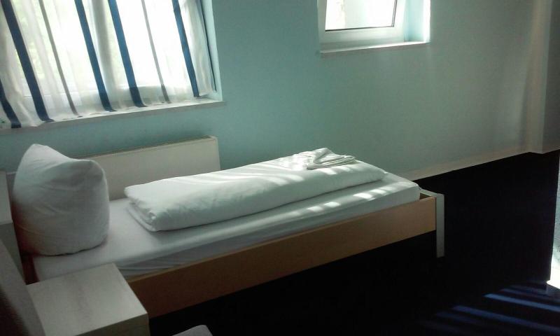Hotel Am Fluss - Oda