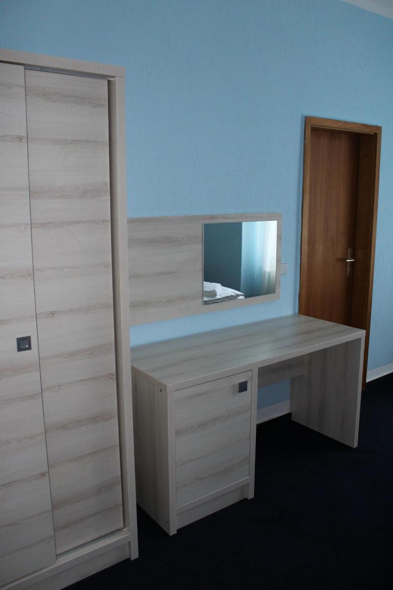 Hotel Am Fluss - Oda