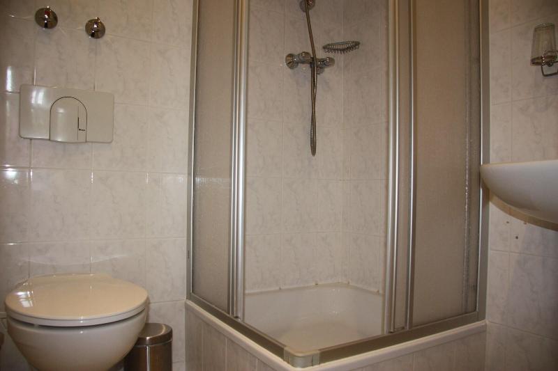 Hotel Am Fluss - Oda