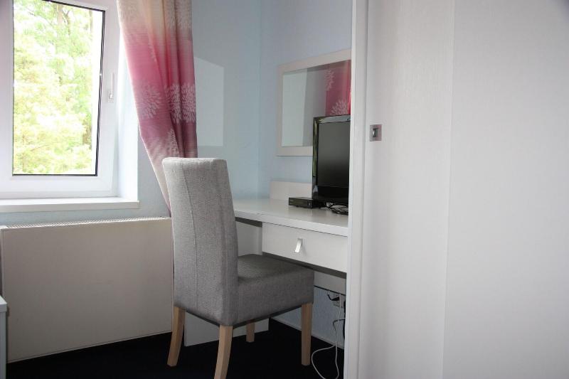 Hotel Am Fluss - Oda