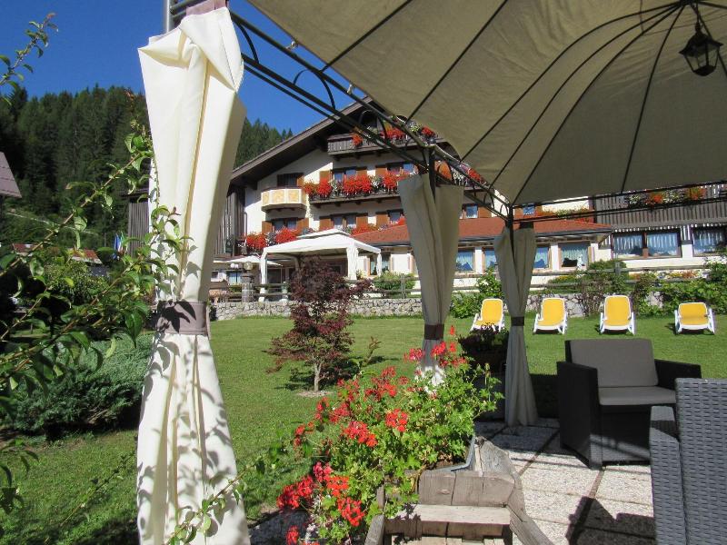 Park Hotel Arnica - Teras