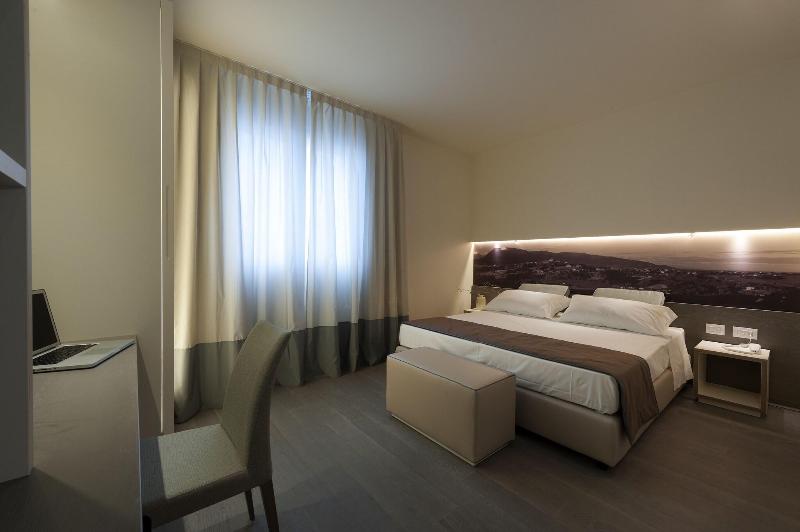 Hotel Villa Del Poggio - Oda