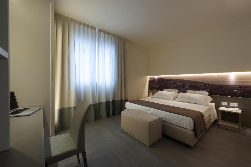 Hotel Villa Del Poggio - Oda