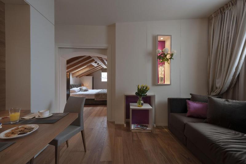 Hotel Villa Del Poggio - Oda