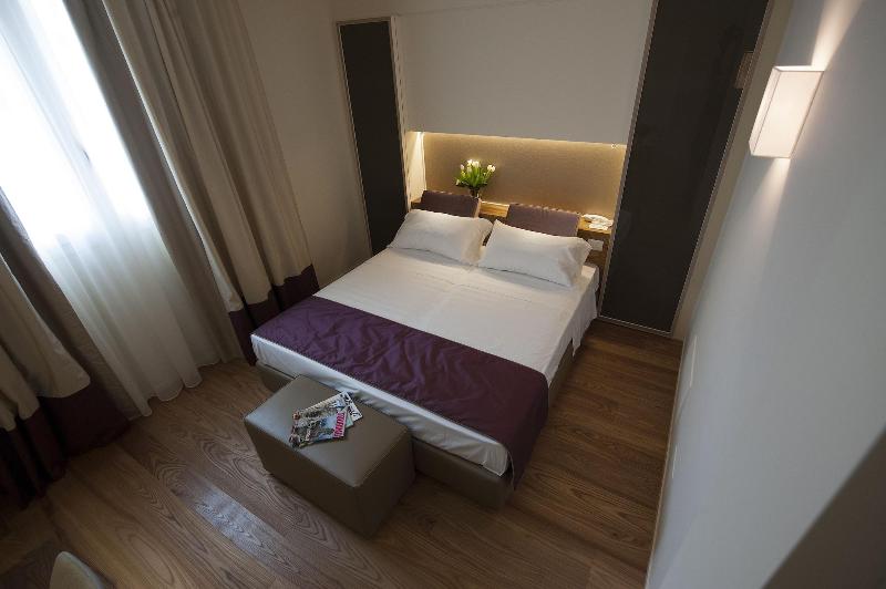 Hotel Villa Del Poggio - Oda