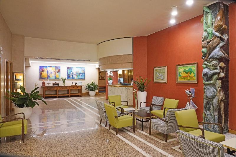 Hotel Sportsman - Lobi