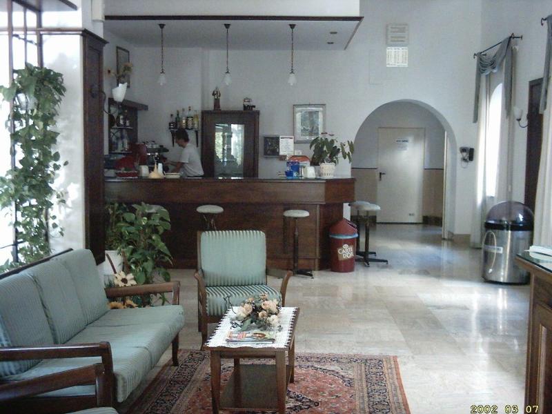 Hotel Calabria - Lobi