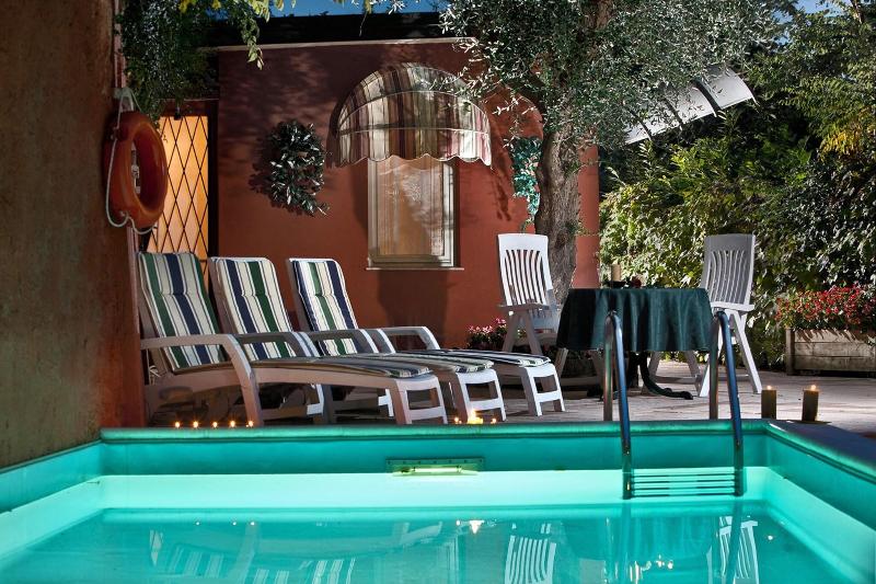 Hotel Castello S. Antonio - Havuz