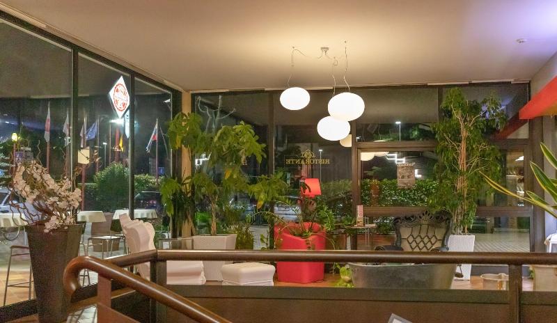 Hotel Valpolicella International - Lobi