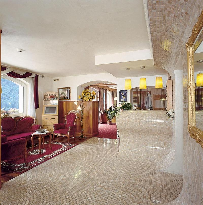 Hotel Olympia - Lobi