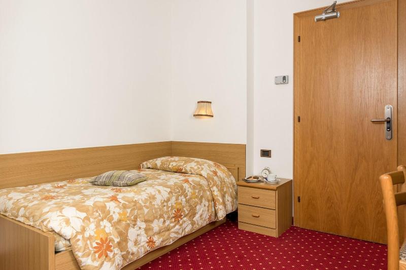 Hotel Garni Lastei - Oda