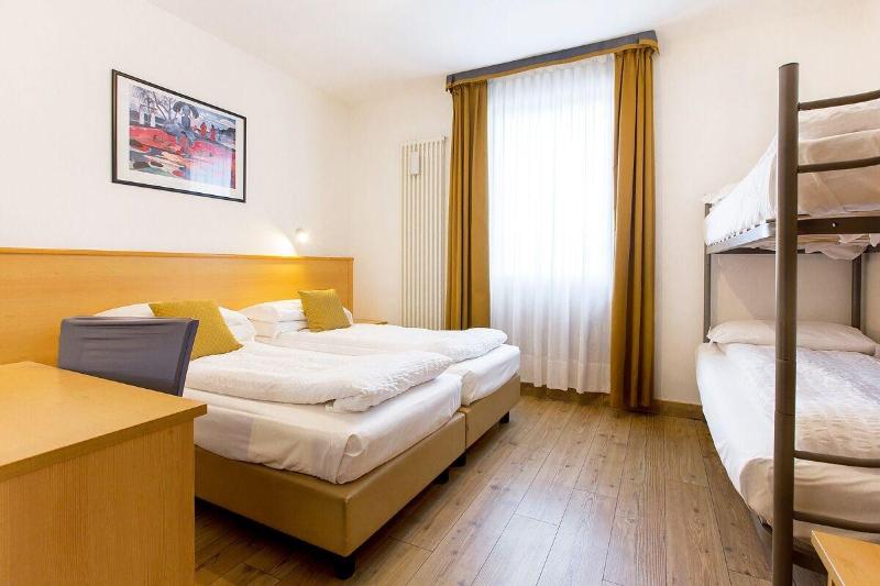 Hotel Derby - Oda