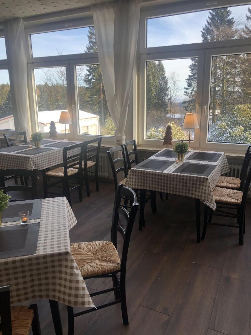 Berghotel Hahnenklee Mit Ferienhaus - Restoran